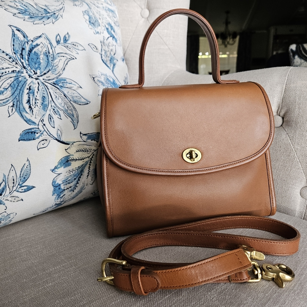 Vintage Coach Manor Leather Handbag British Tan